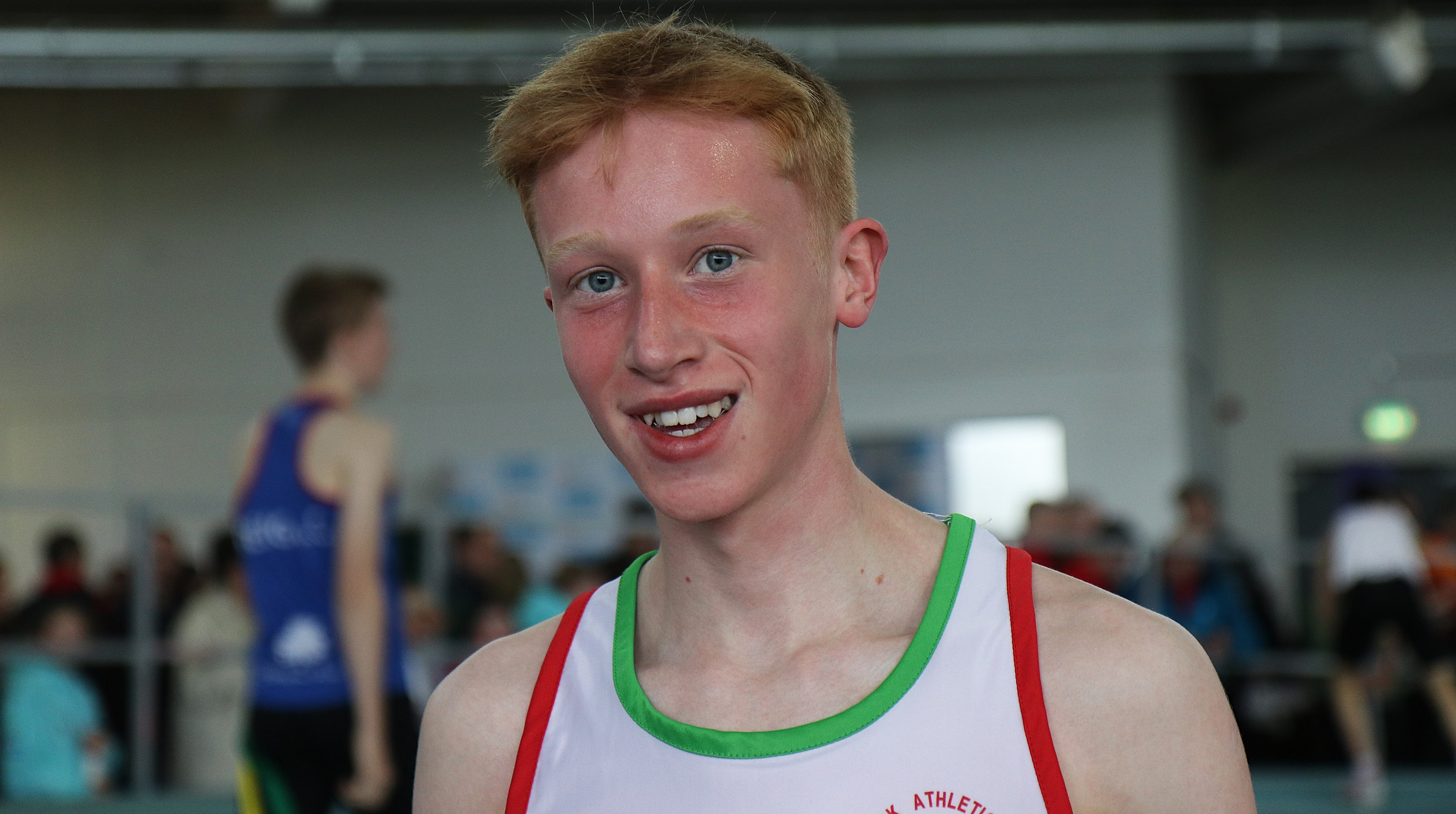 Whelan Leads Record-Breaking Charge on Thrilling Day 1 of Juvenile Indoor
