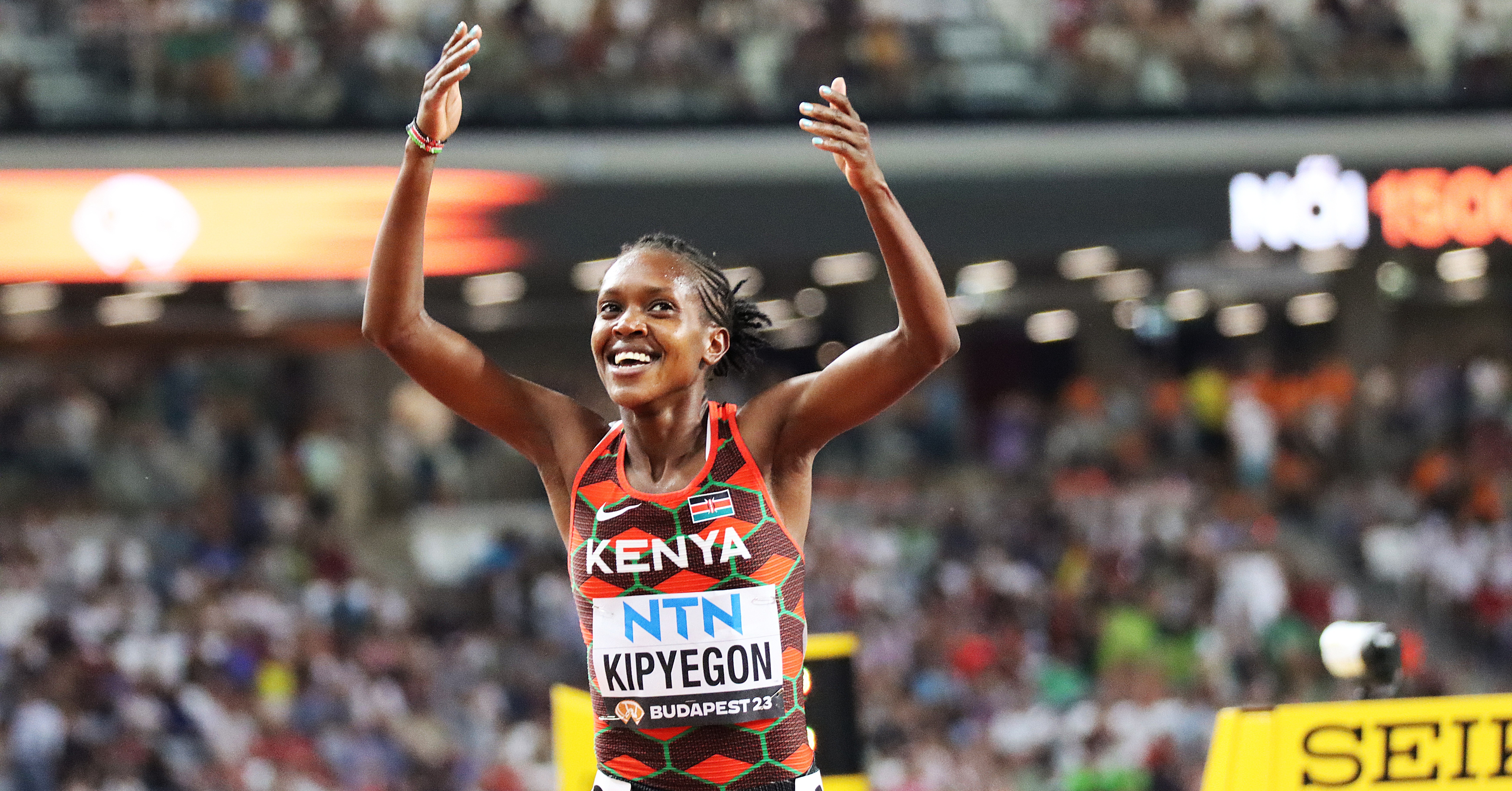 Can the ladies break the sub-4 minute mile barrier?