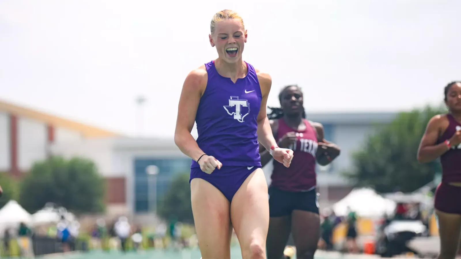 "At Some Point I Will Be One of the Greatest”: Lauren Roy on Belief, Texas and Paying Her Own Way
