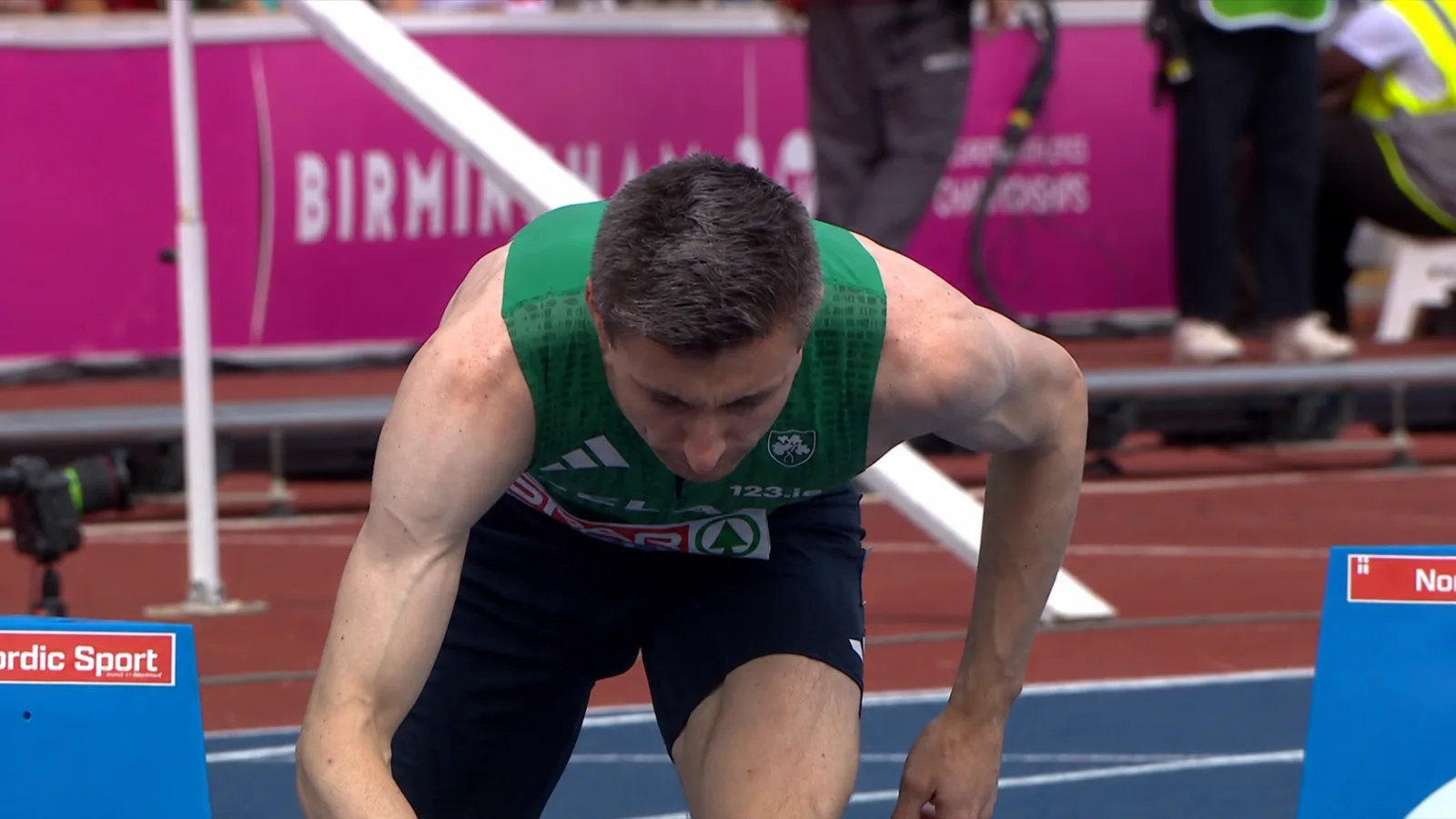 English Leads Irish Qualifiers on Busy Opening Morning at European Championships